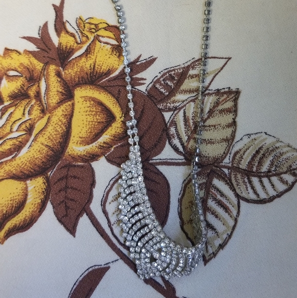 Costume Jewlery Necklace and Earrings Set with Tag - Picture 3 of 4